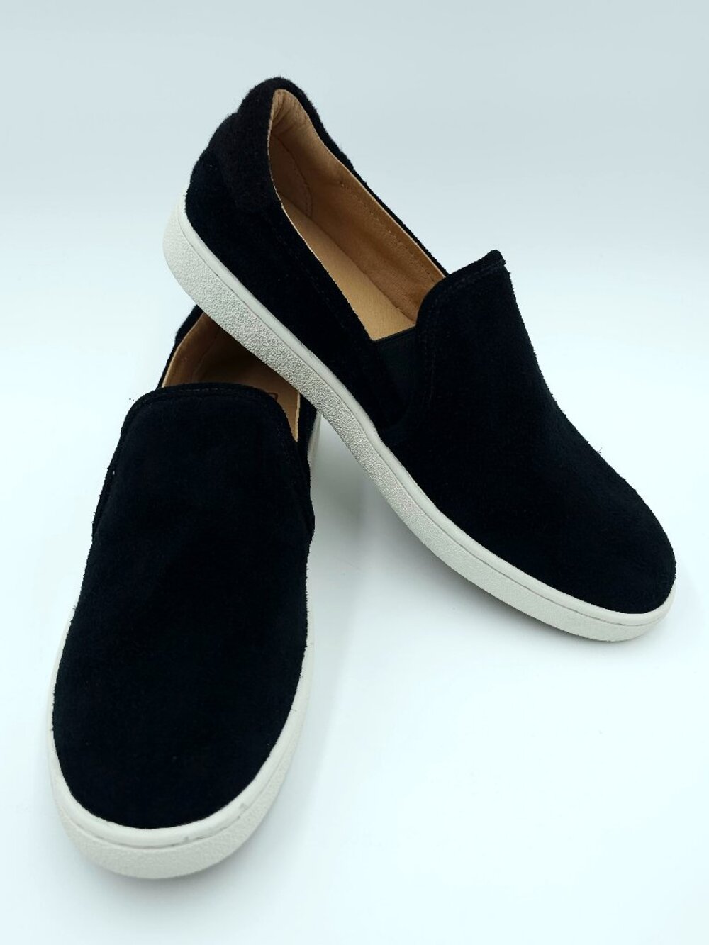 UGG Fierce Suede Slip-On Flat Comfort Sneakers Shoes  1096938 Women's Size 7.5